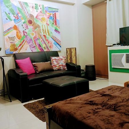 One Palm Tree Villas By Mary Manila Exteriör bild
