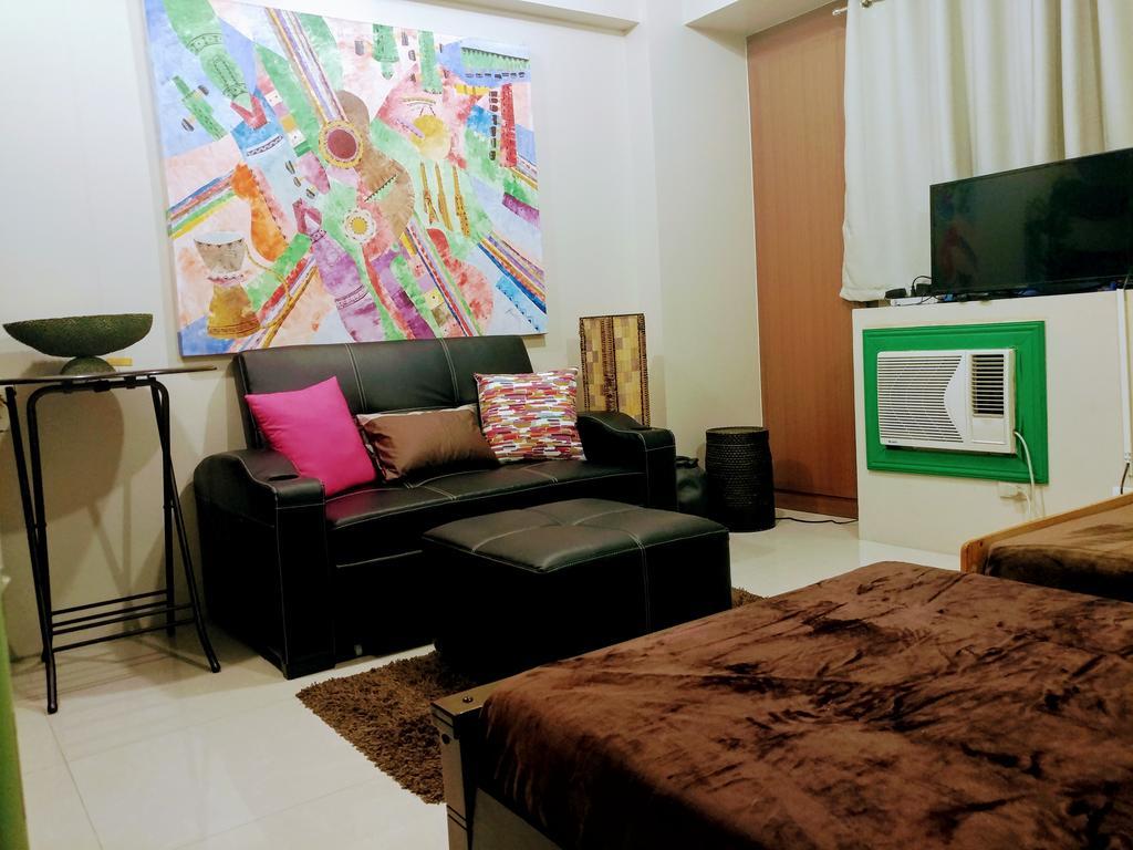 One Palm Tree Villas By Mary Manila Exteriör bild